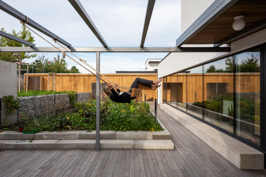 适合有宠物的家庭的房子丨斯洛伐克布拉迪斯拉发丨Sadovsky & Architects-26