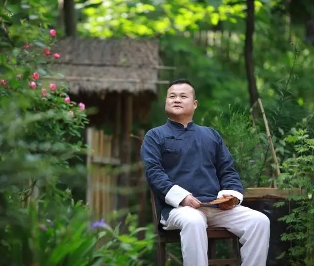 西安“小岳岳”放着豪宅不住,却跑到大山里花费百万爆改四合院,这一次却火爆整个民宿圈-11