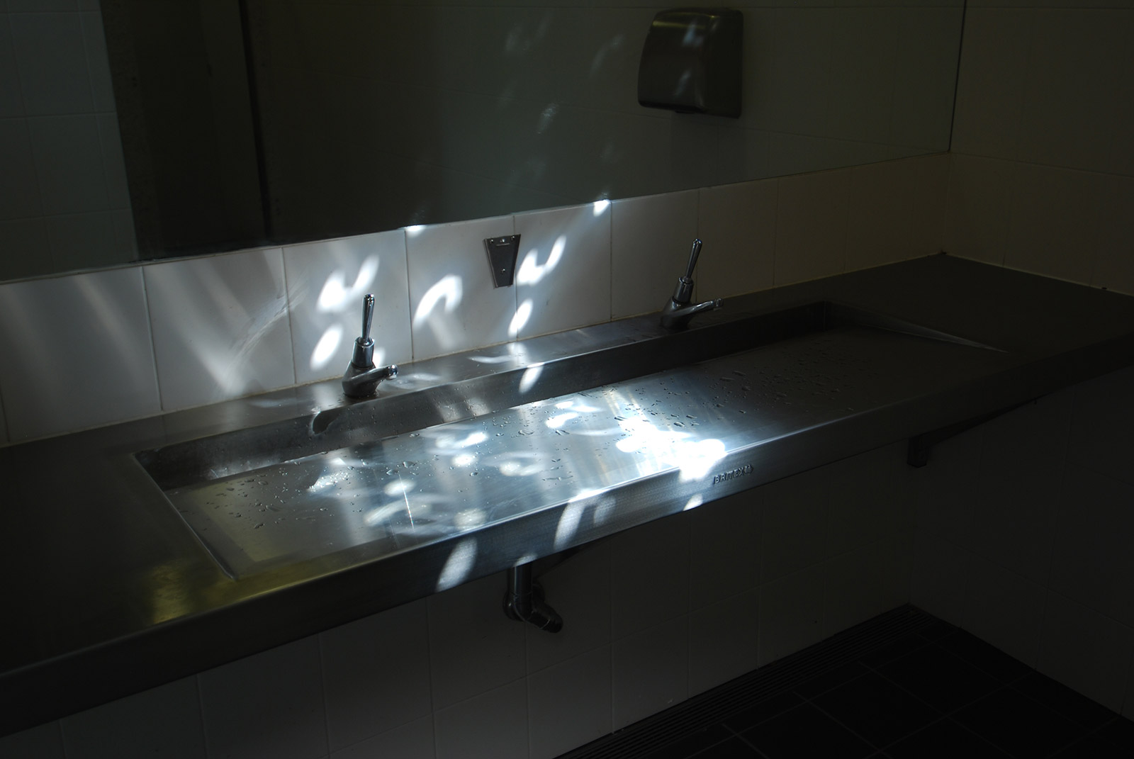 花卉力量 | 雷格·巴特利椭圆形看台翻新-10