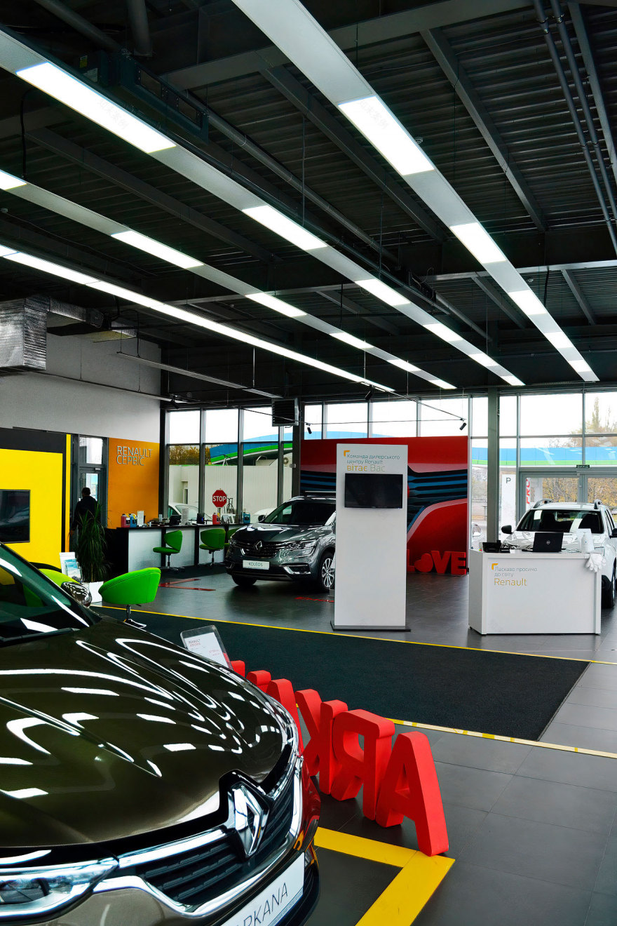 RENAULT 汽车展厅设计丨乌克兰-21