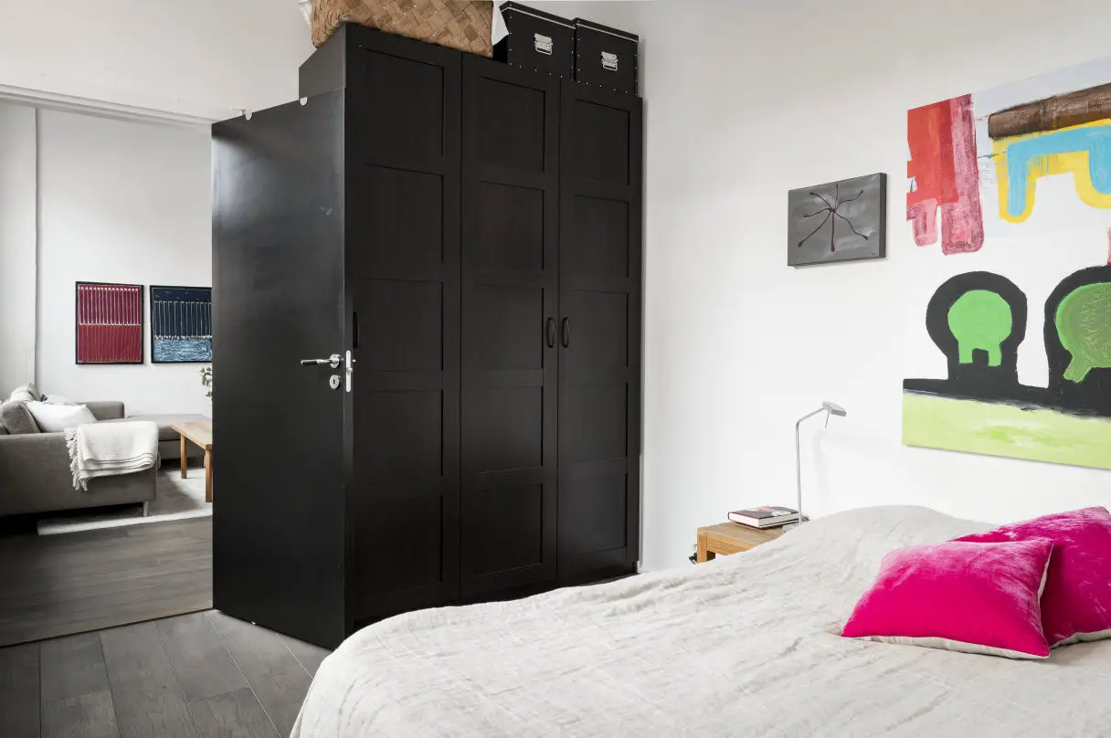 瑞典工业风公寓 | 湖畔旧厂房的华丽转身-13