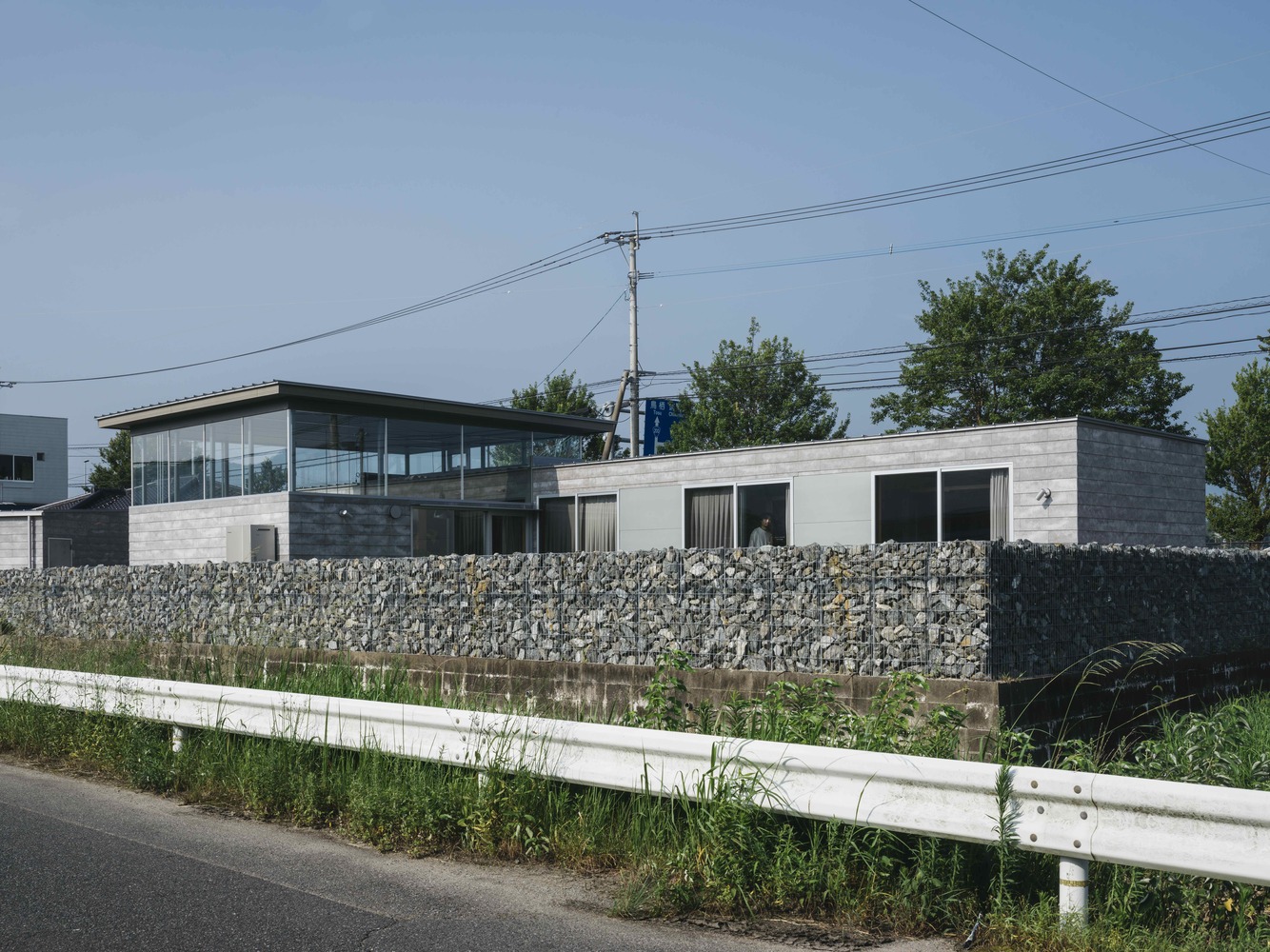 融入乡村景观的日本住宅设计-13