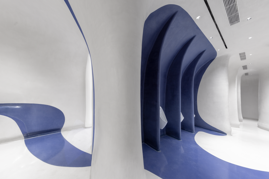 德基广场二期8层公元前香饮德基广场一期6层盥洗室丨中国南京丨唯想国际-40