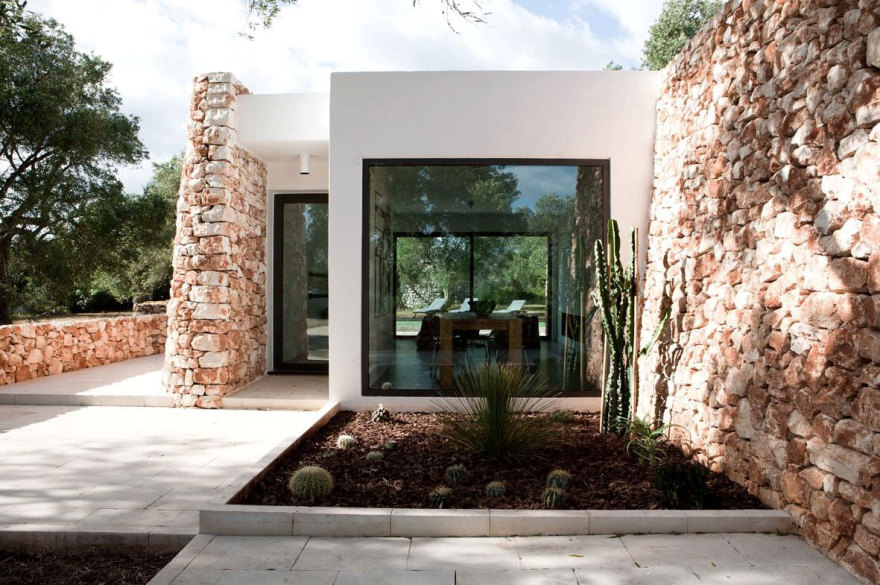 意大利乡村之家 | 原生态石墙与玻璃墙的现代对话-11