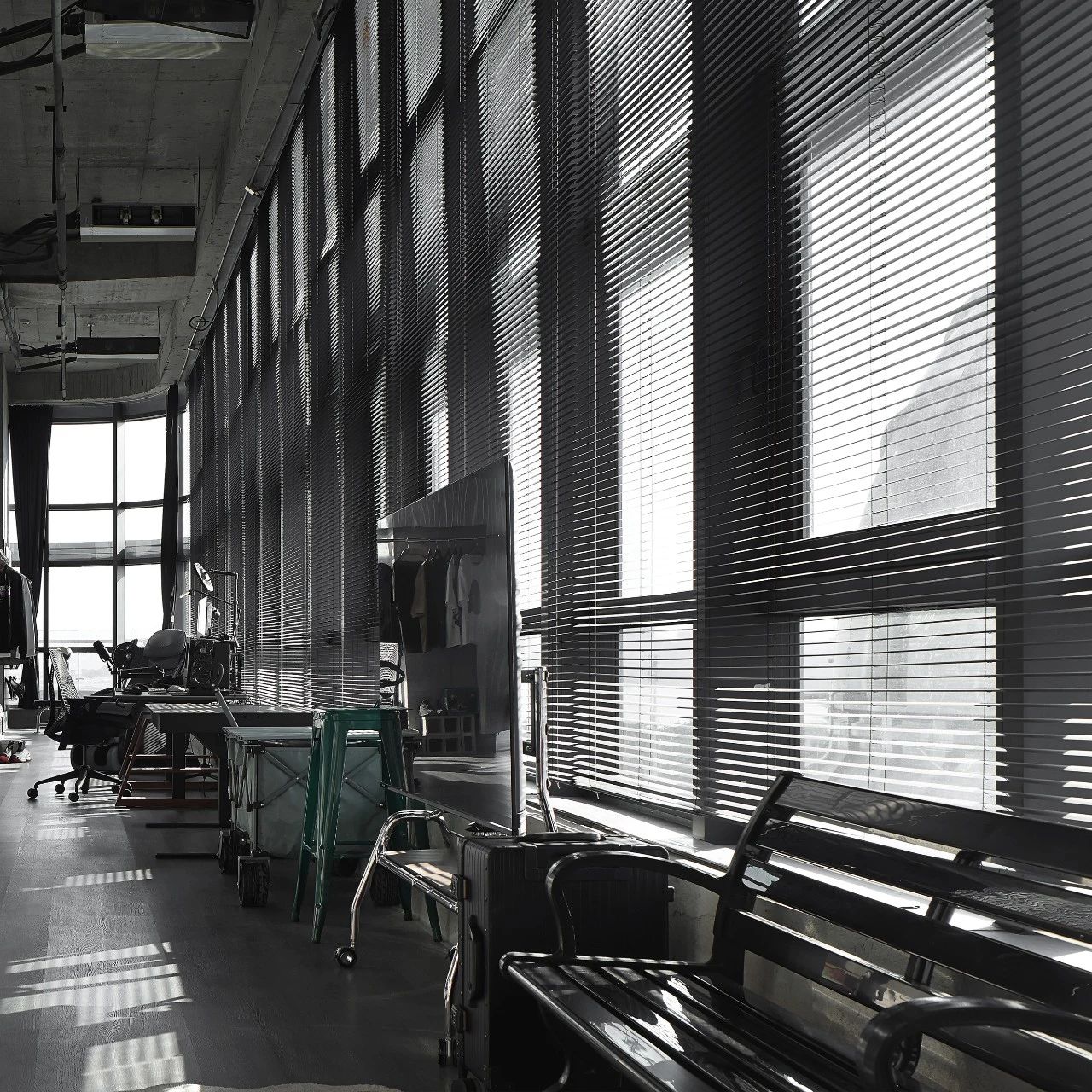 ACME木及设计丨有梦想的阿肯老师【默化】办公空间_20250727-15