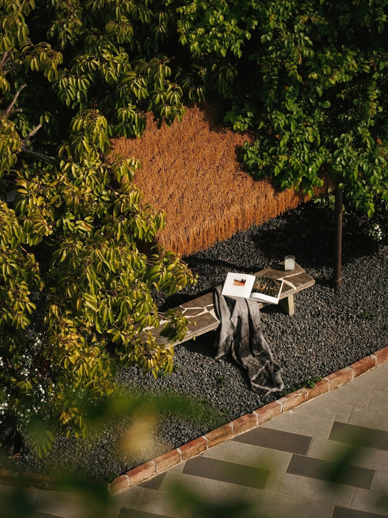 设计师傅厚民自宅 · 香港新界的乡野度假屋丨中国香港丨André Fu Studio-18