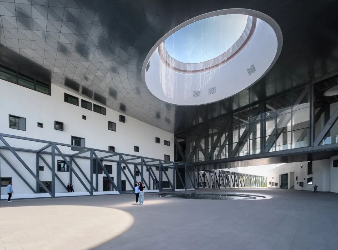 理工江南的技术重构│一合作品：北京理工大学长三角研究院图书馆-161