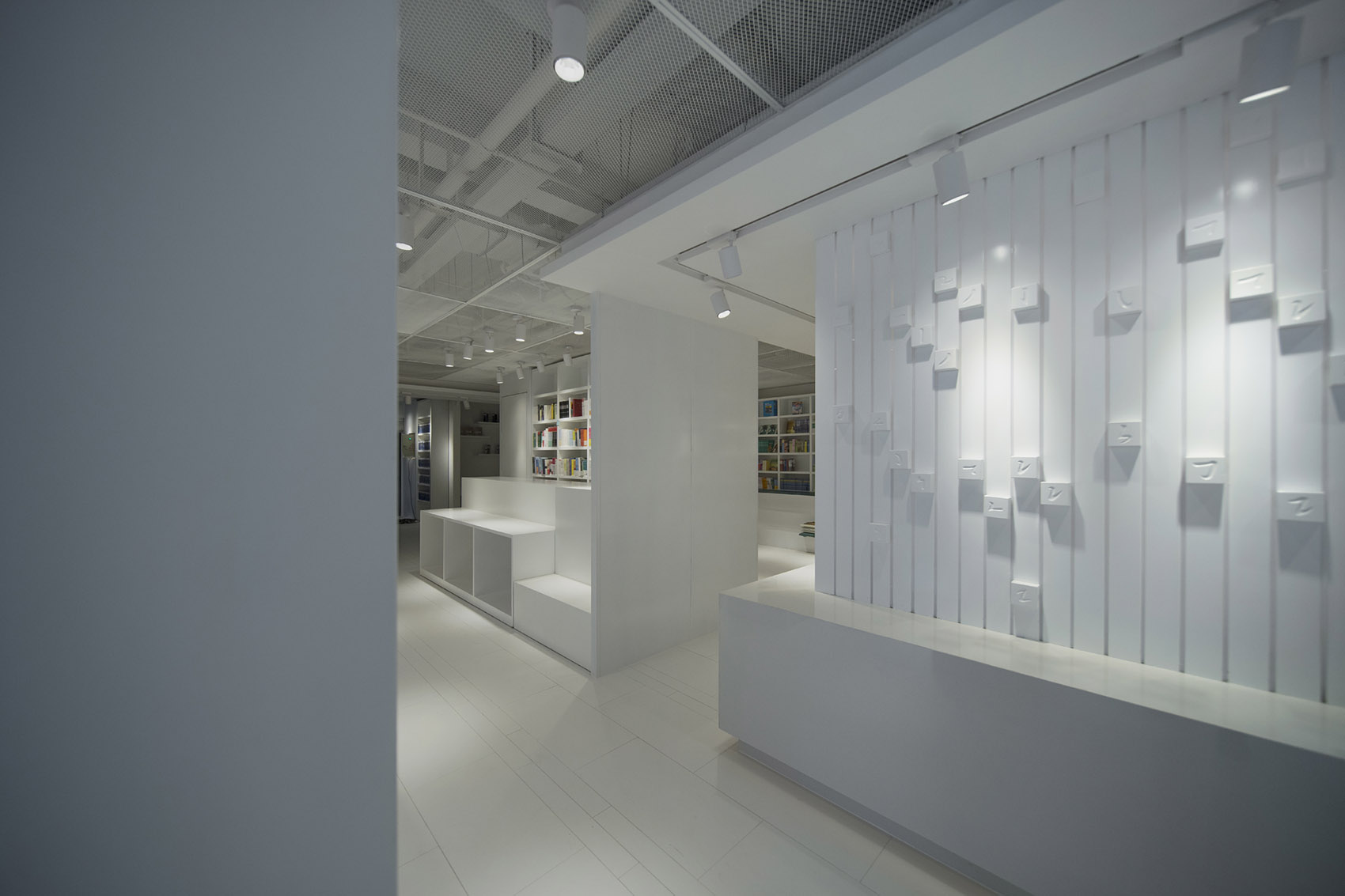 常德止间·白建筑丨中国常德丨水木言设计机构-60