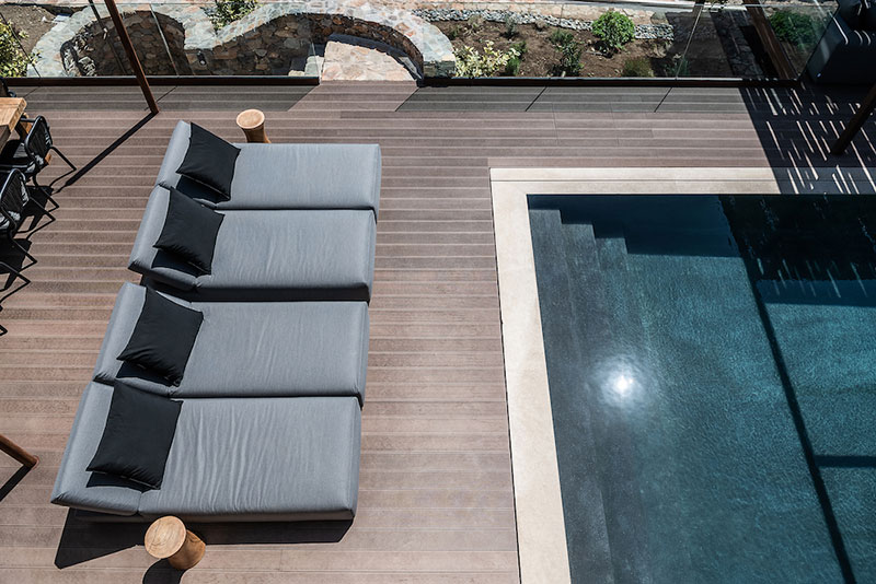 希腊克里特岛自然风光中的时尚别墅设计-10