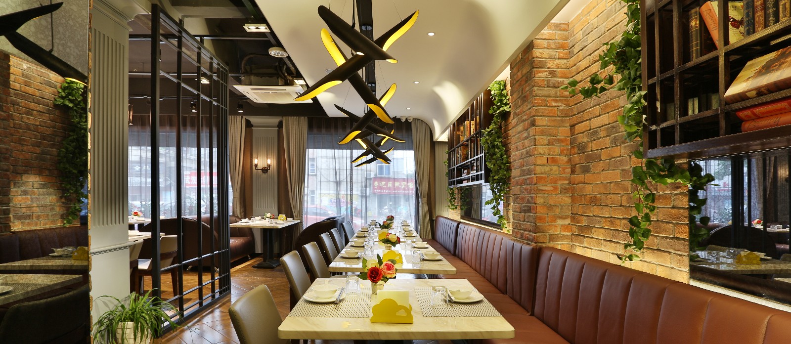 IDDW 道伟设计 | “灰度”巴黎中餐厅,简约工业风融合巴黎元素-38