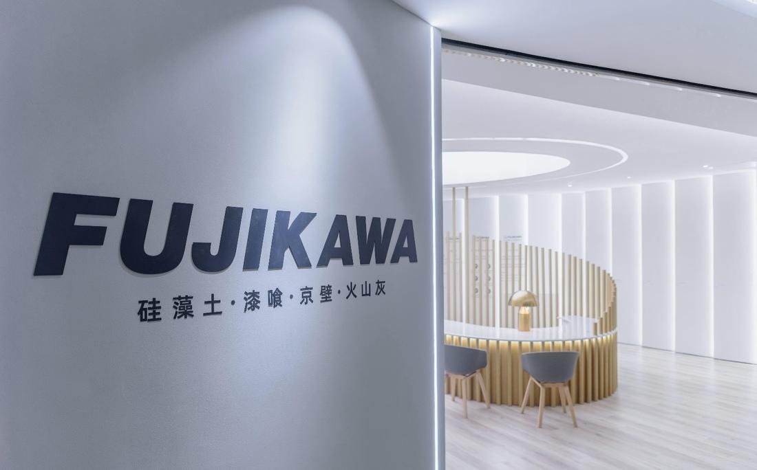 富士川硅藻泥形象店 | 极简中创造空间的艺术-1