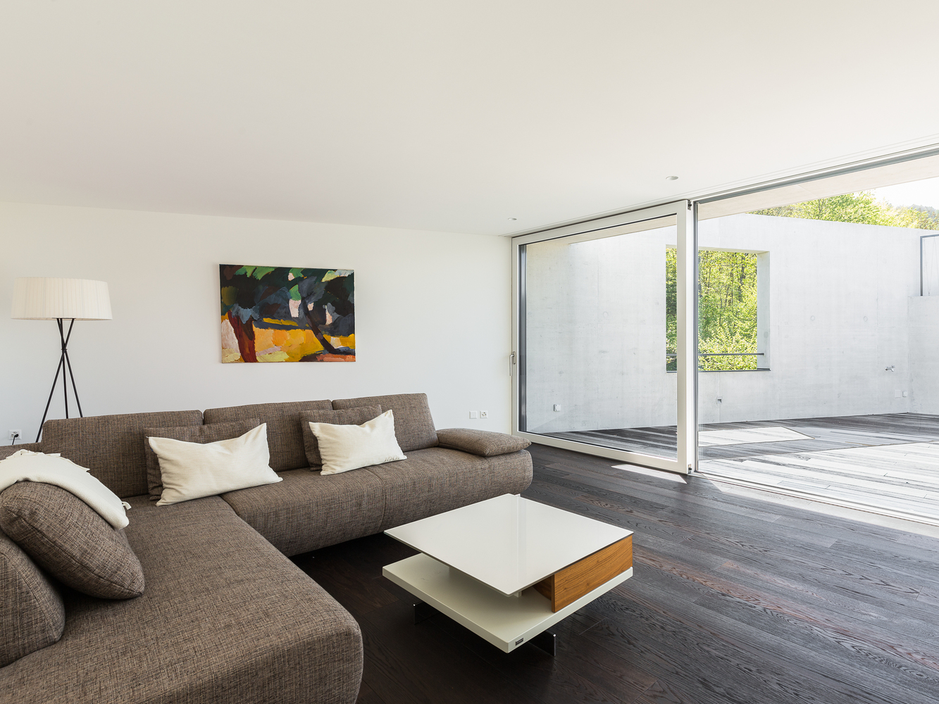 森林边缘的三角形诗意住宅-48