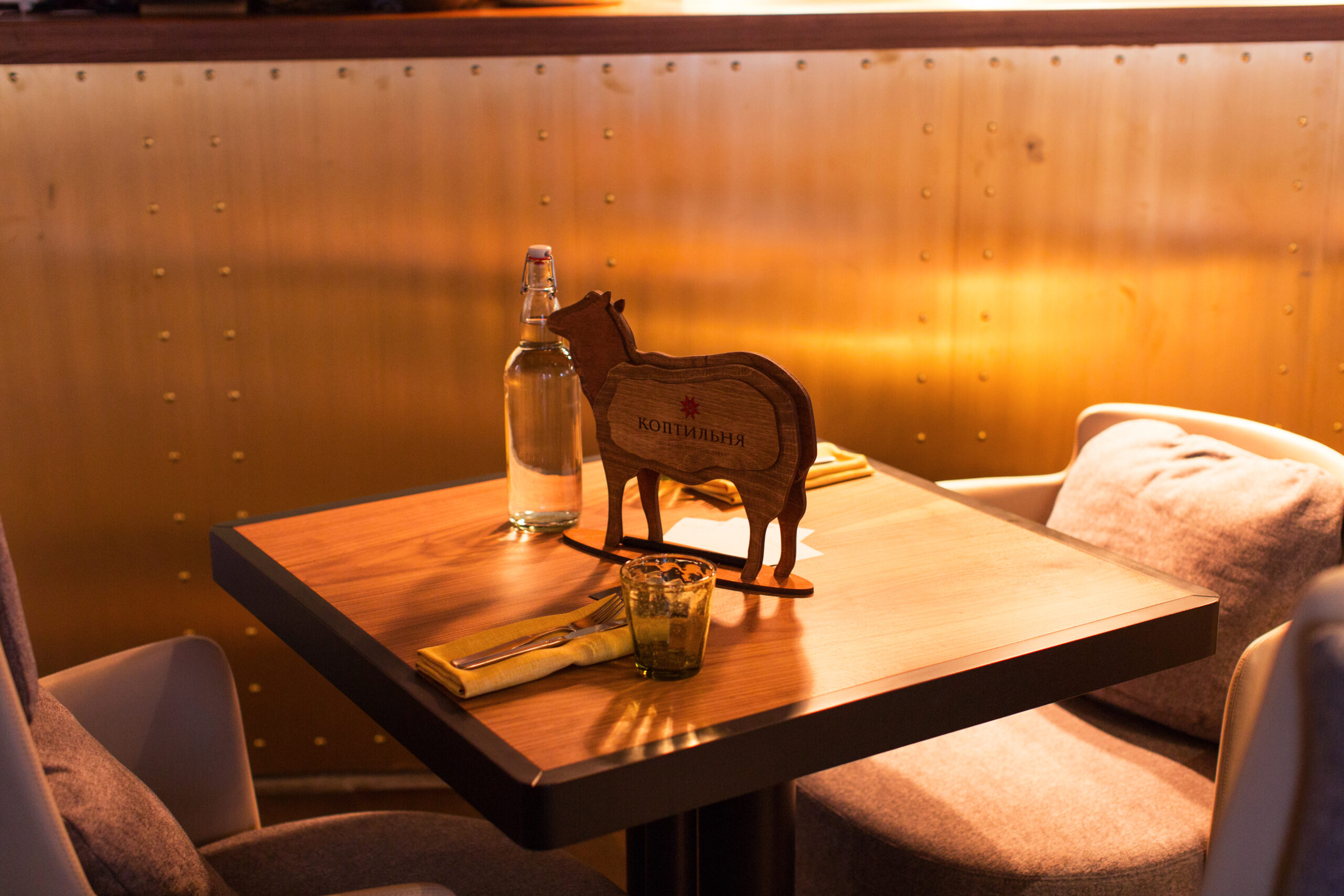 Дизайн ресторана Коптильня（烤肉店餐厅设计）丨бюро ARXY（ARXY工作室）-28