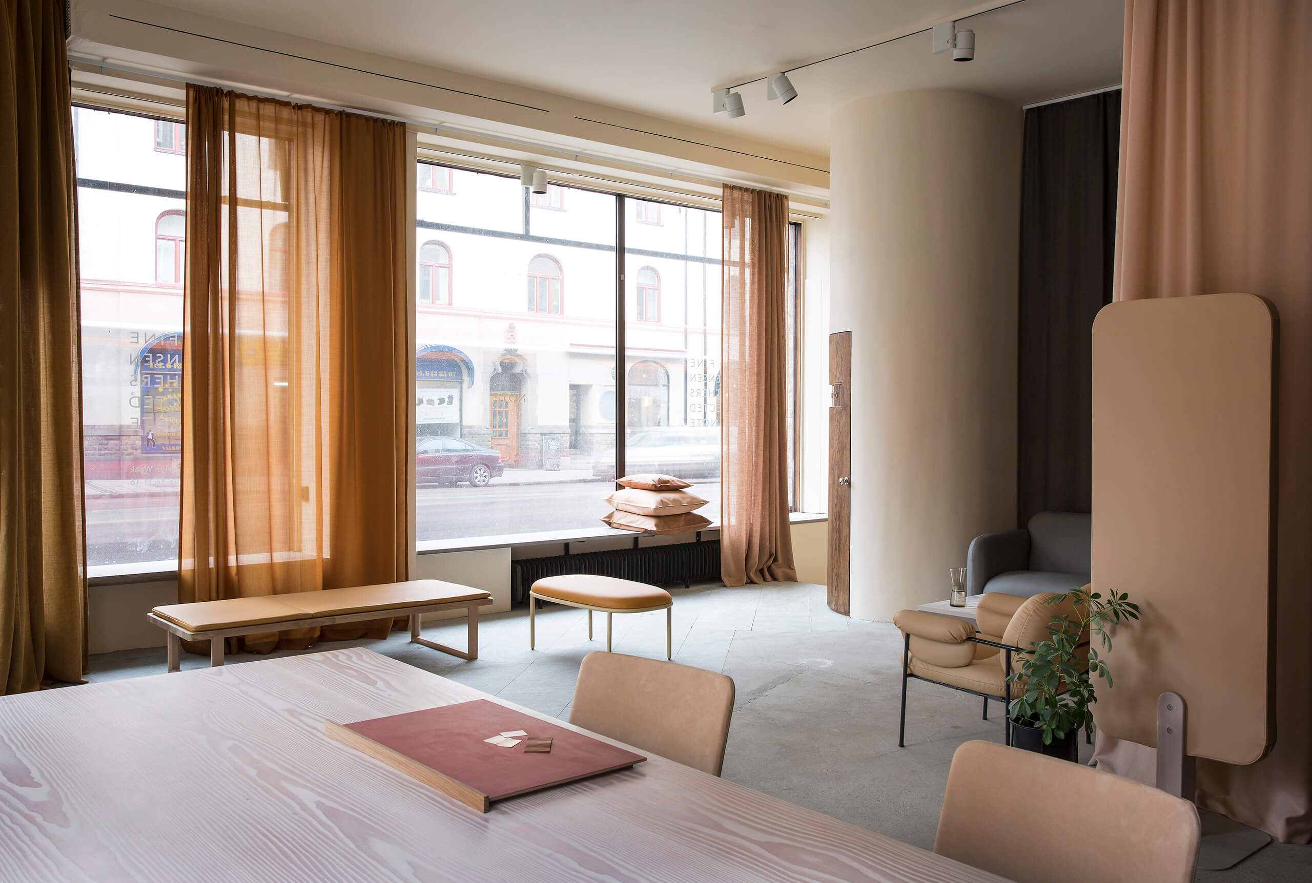 自然色彩的皮革魅力-14