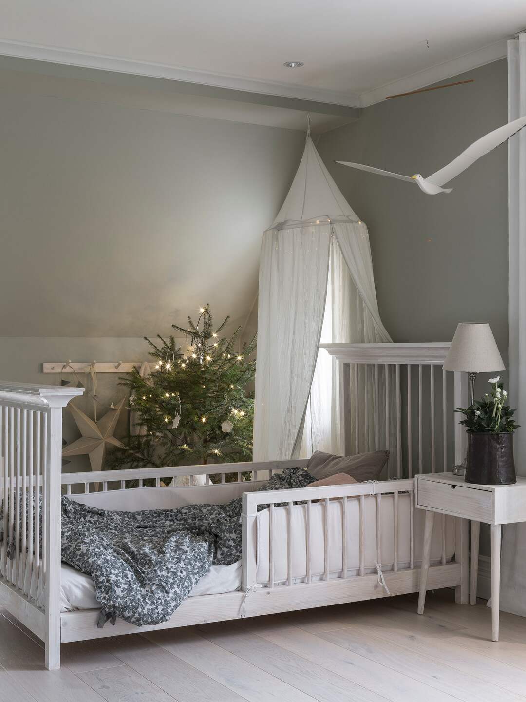 瑞典斯德哥尔摩冬季小屋的节日装饰-16