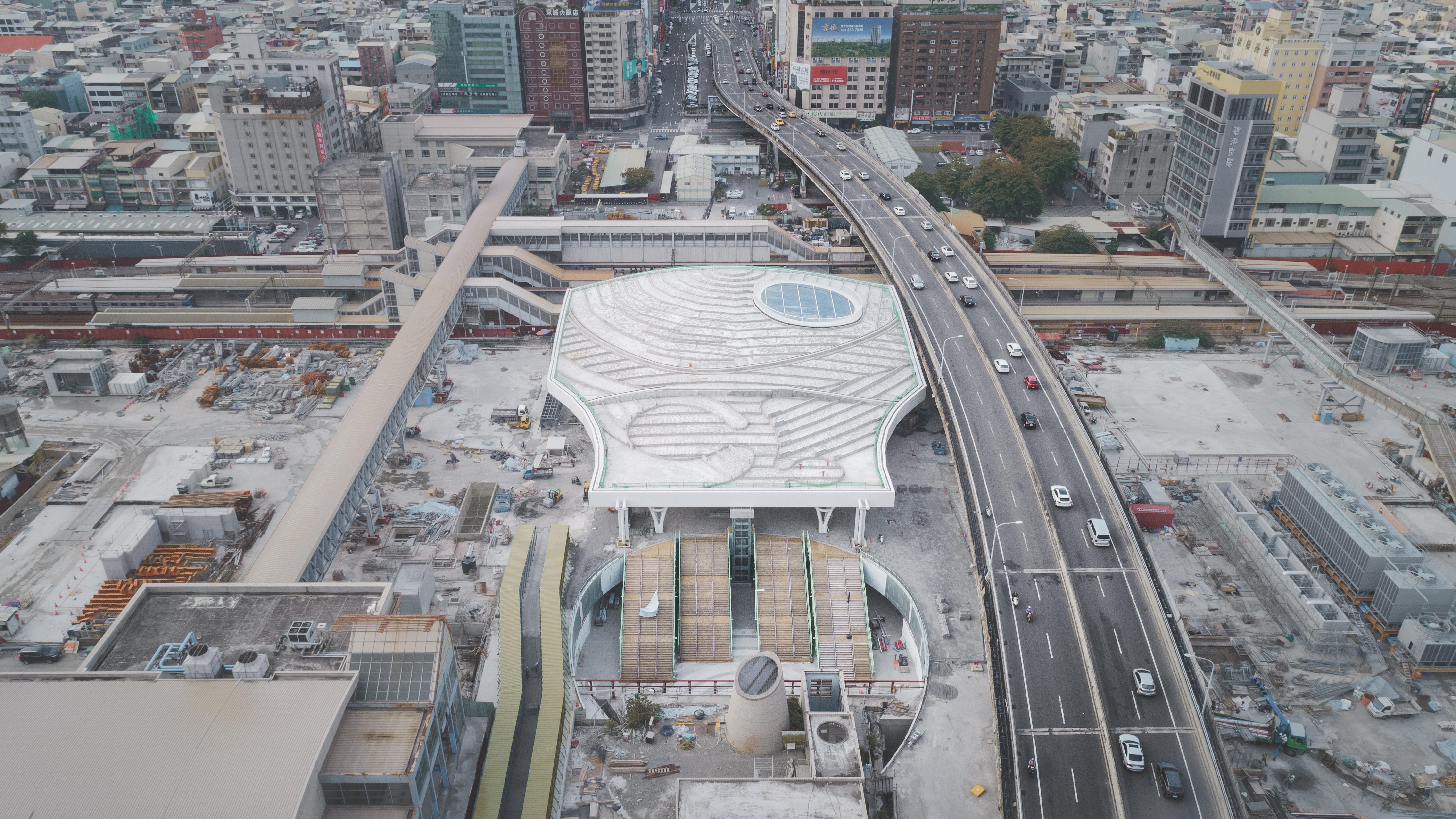 Mecanoo - 高雄車站第一期工程-5