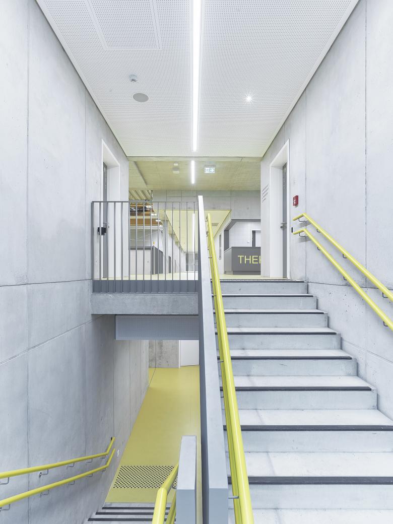 东菲尔德恩内林根 1 号体育馆丨德国丨Zoll Architekten-21