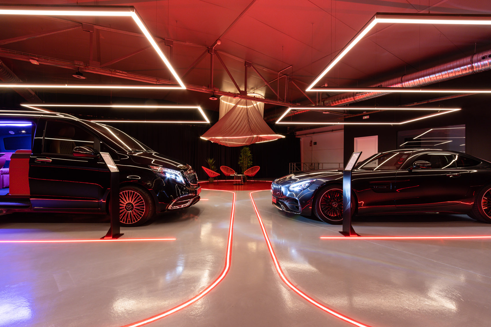 Stradale Pure Sport 汽车展厅丨Paralelo Estudio-8