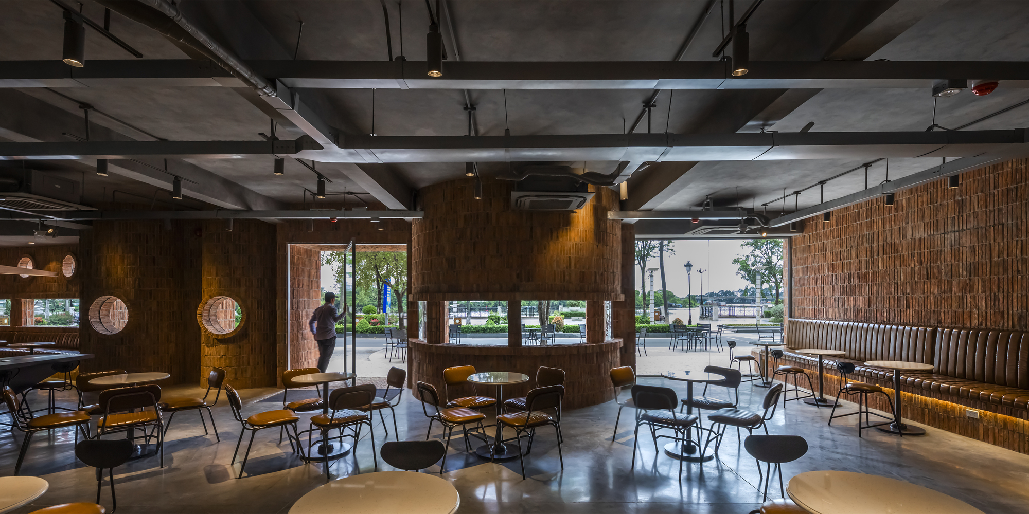 卡蒂纳特西贡宾阳咖啡馆丨越南丨Sawadeesign Studio-24