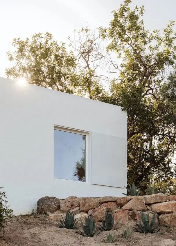 极简白色系民宿 Casa Quatro丨葡萄牙丨The Addresses-59