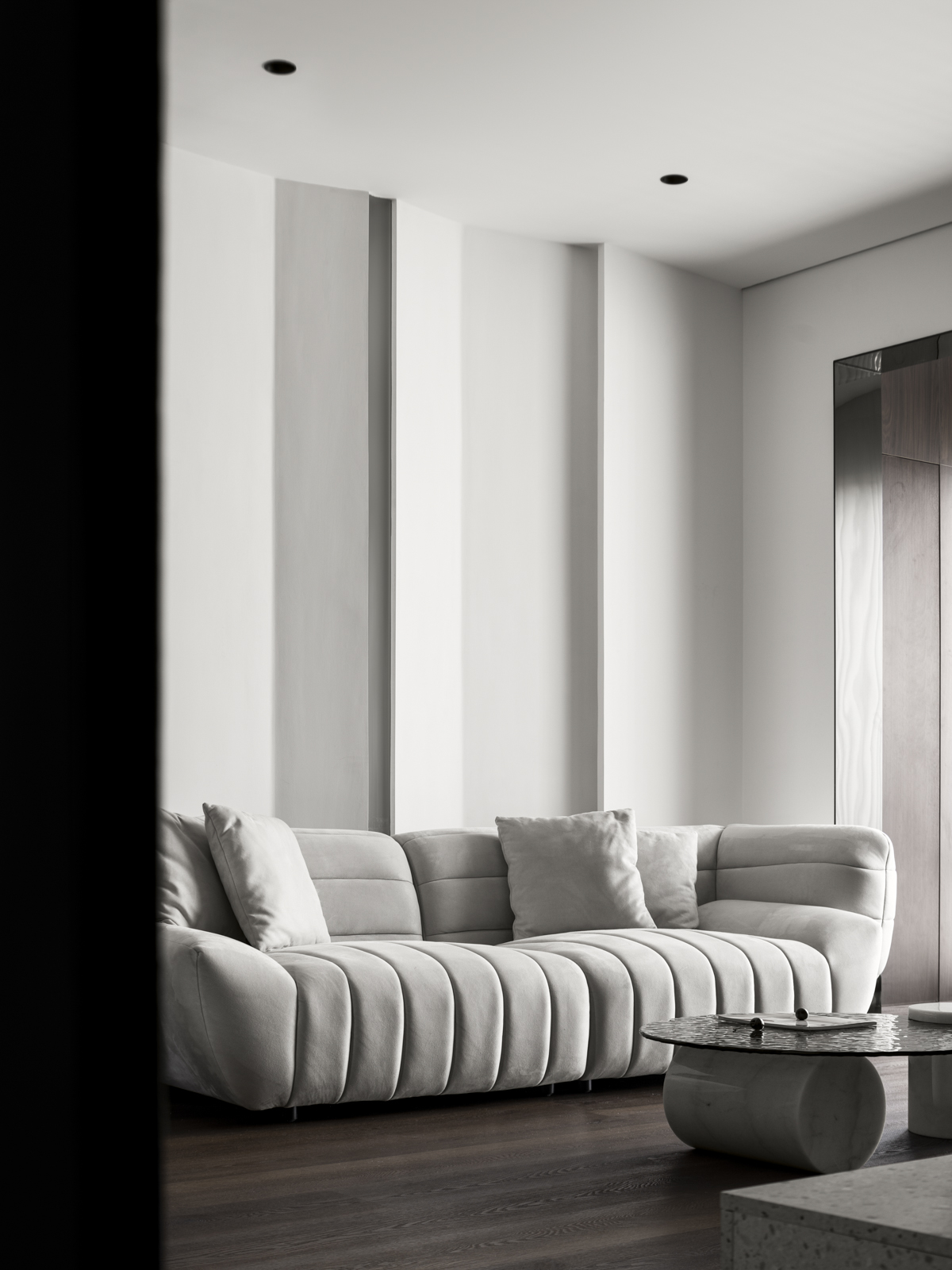 富有质感的暗调家居丨宏福樘-16