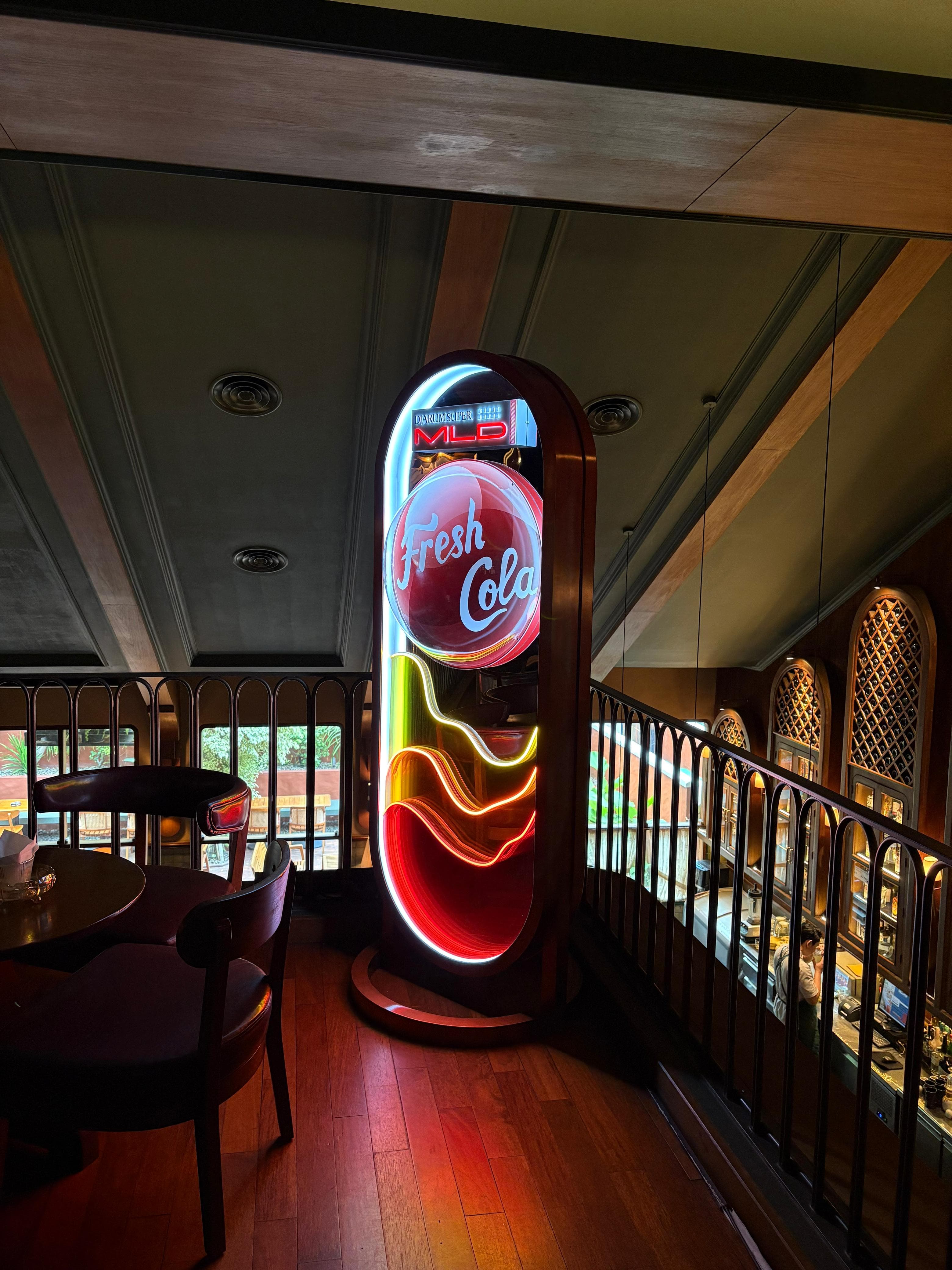 Branding store DWNTWN MLD-5