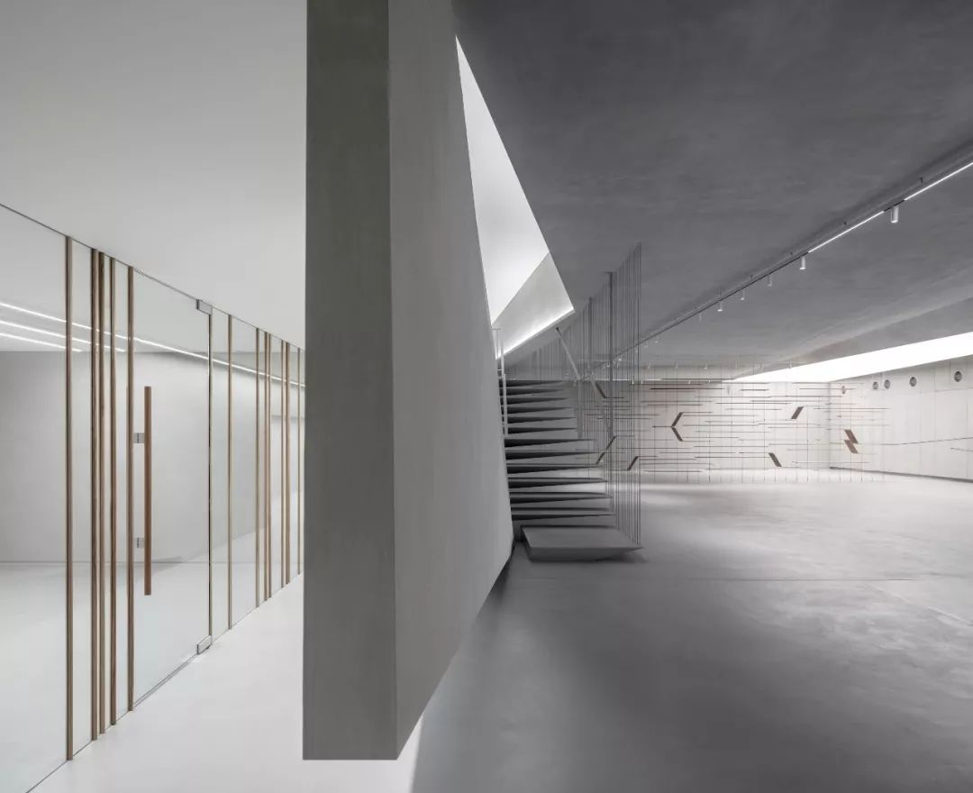 Baranowitz & Goldberg 新作 | 艺术与设计的诗意交融-39