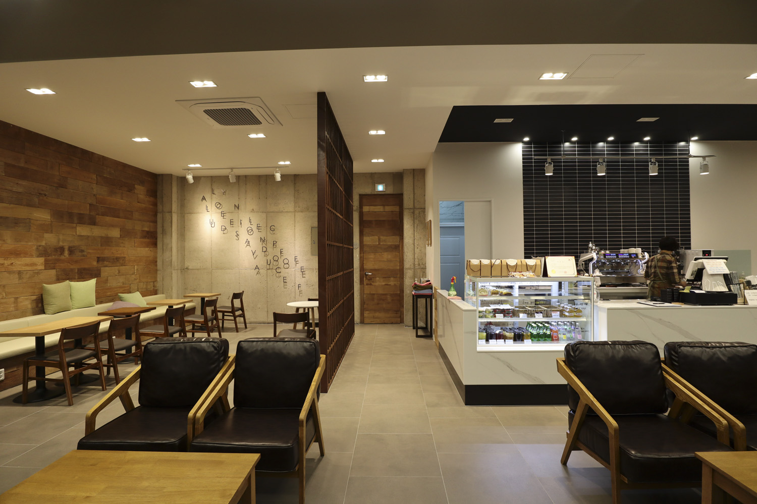 现代简约风咖啡厅 | 45 度咖啡的优雅空间-12