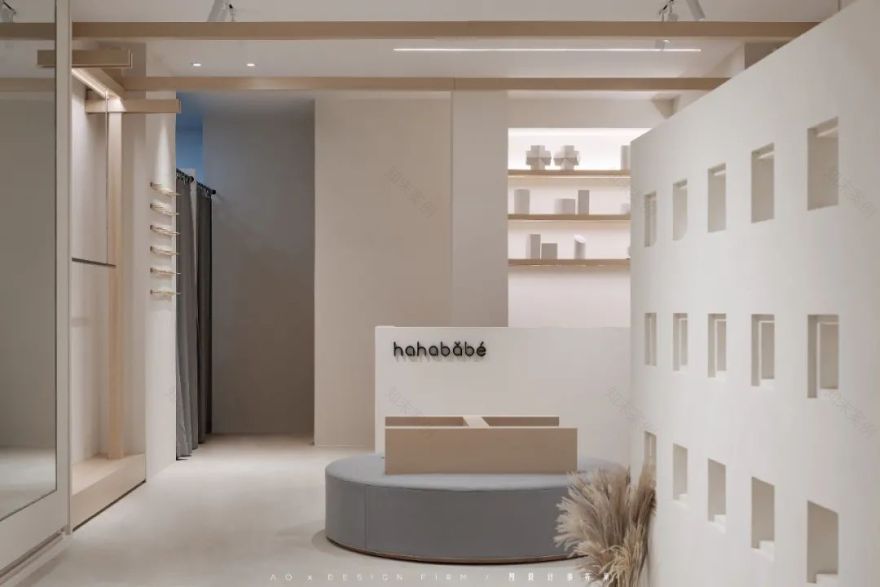 打破重组构建新秩序,南京 100㎡童装店设计展示创新空间美学-78