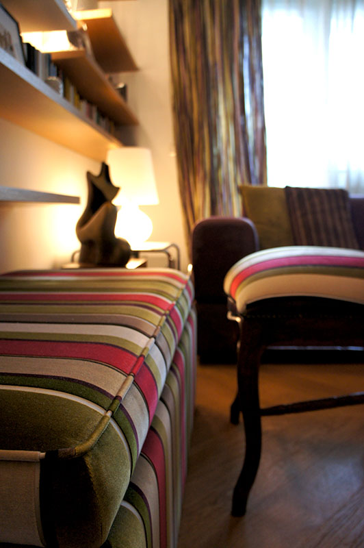 6月2日大屋（注：Casa常见意为房屋、住宅 ，Largo有宽阔的、大的等意思，II在罗马数字里表示2 ，Giugno是意大利语6月 ，这里结合实际情况灵活翻译为6月2日大屋 ，但Casa Largo可能是特定名称，若有更准确背景信息翻译会更精准） 丨Azzurra Garzone（建筑师）-13