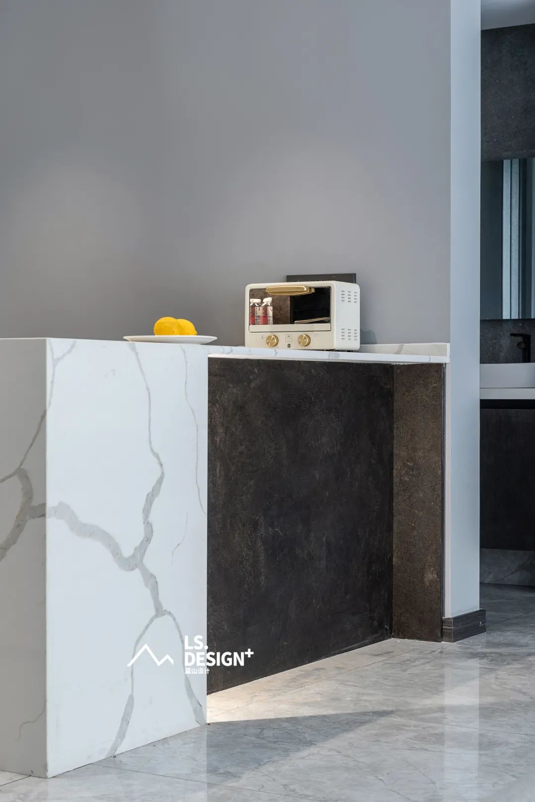 繁忙高管的灰色调现代极简之家-21