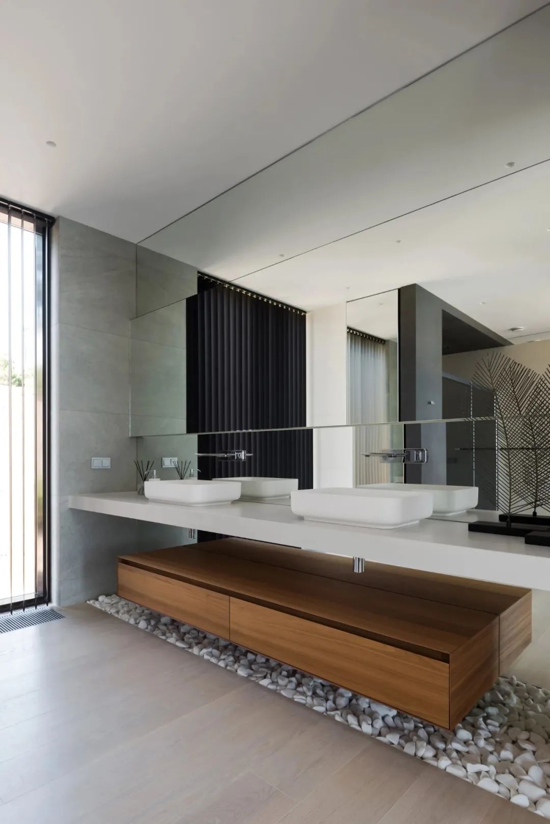 莫斯科郊区别墅，极简美学与自然融合的典范-96