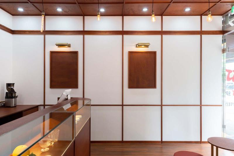 温馨 8 坪甜品店，展现小空间大魅力-7