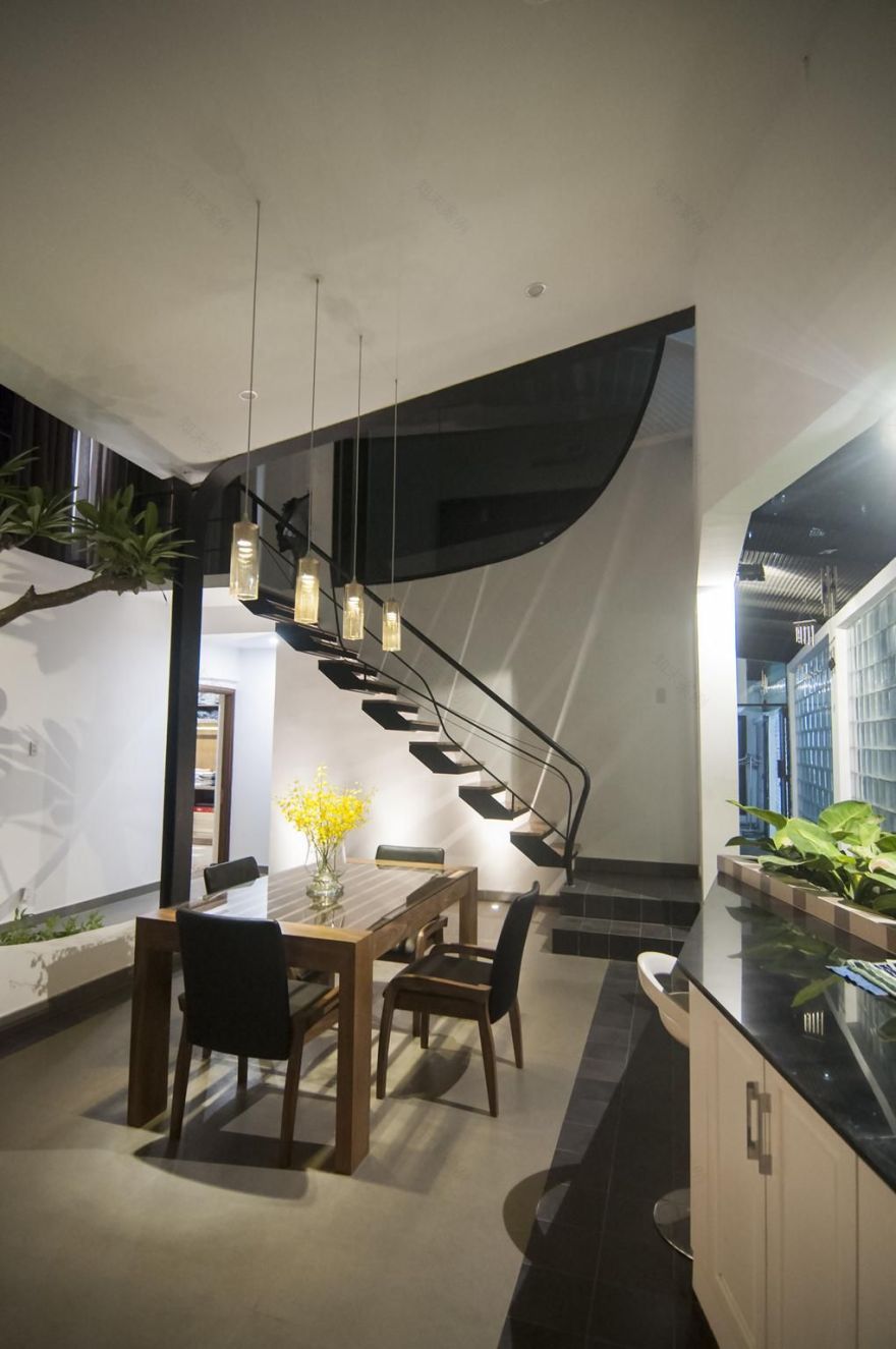 Cải tạo nhà ở quận Tân Phú: Ngôi nhà dành cho mẹ / Đêm trắng Studio-2