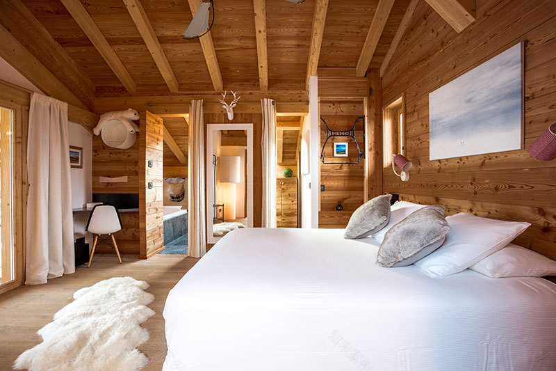 法式阿尔卑斯山现代红 ski Chalet-14