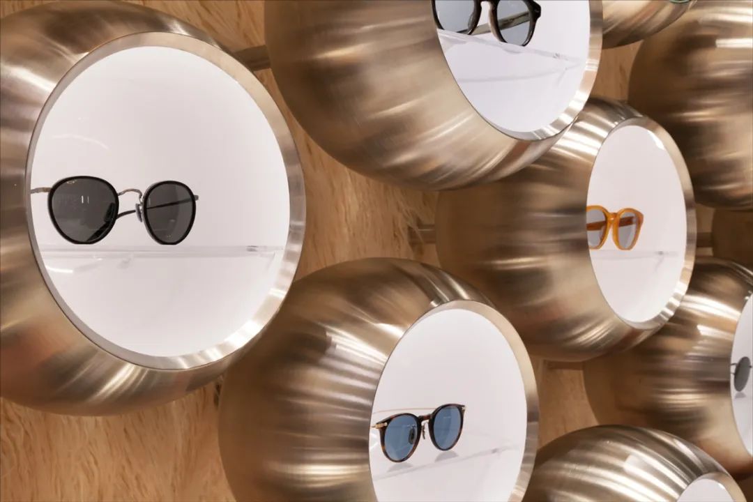 东京 OLIVER PEOPLES 眼镜店设计丨日本东京-3