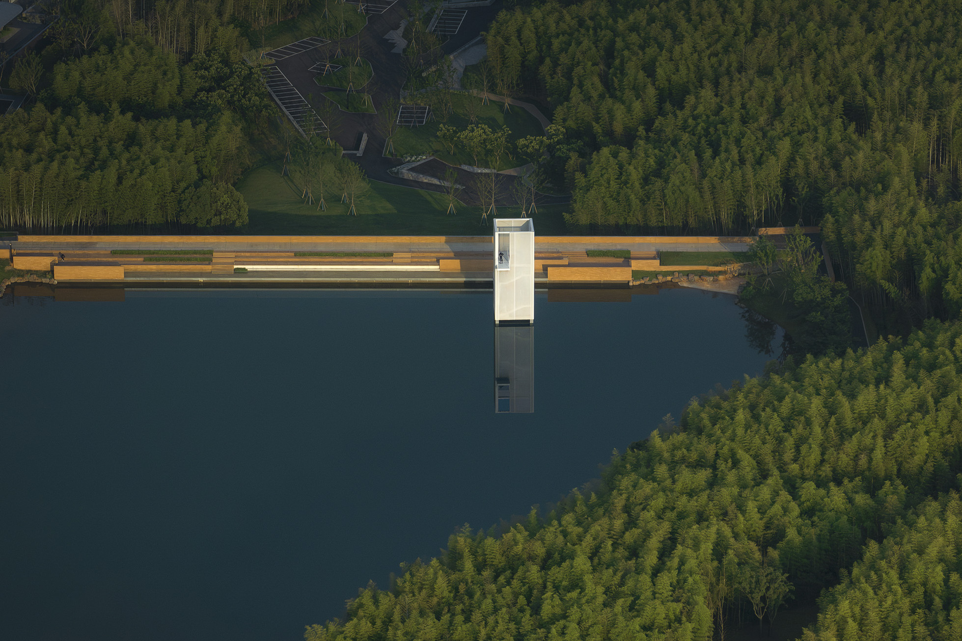 荒野中的明灯 · 宜兴窑湖镇青鱼湖公园丨Change Studio-14