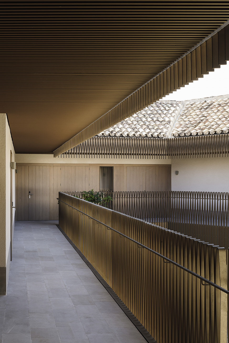 西班牙真理广场住宅楼-32