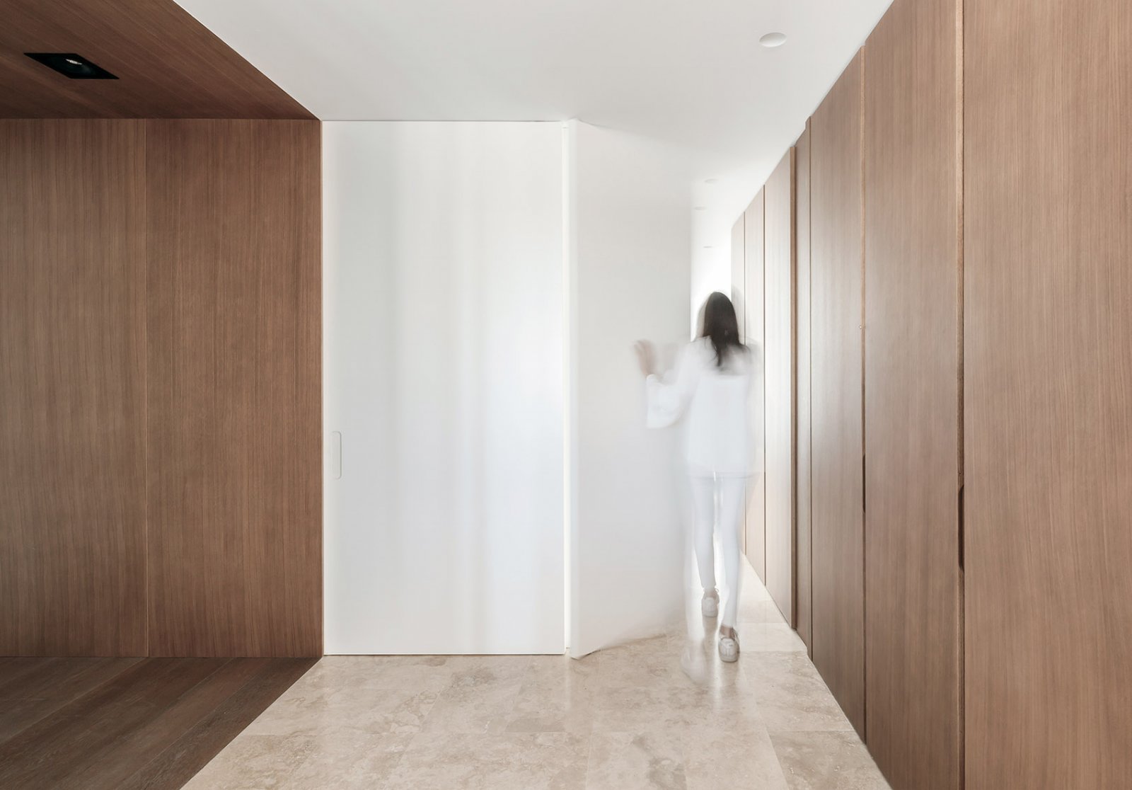 静穆又独特的空间氛围-9