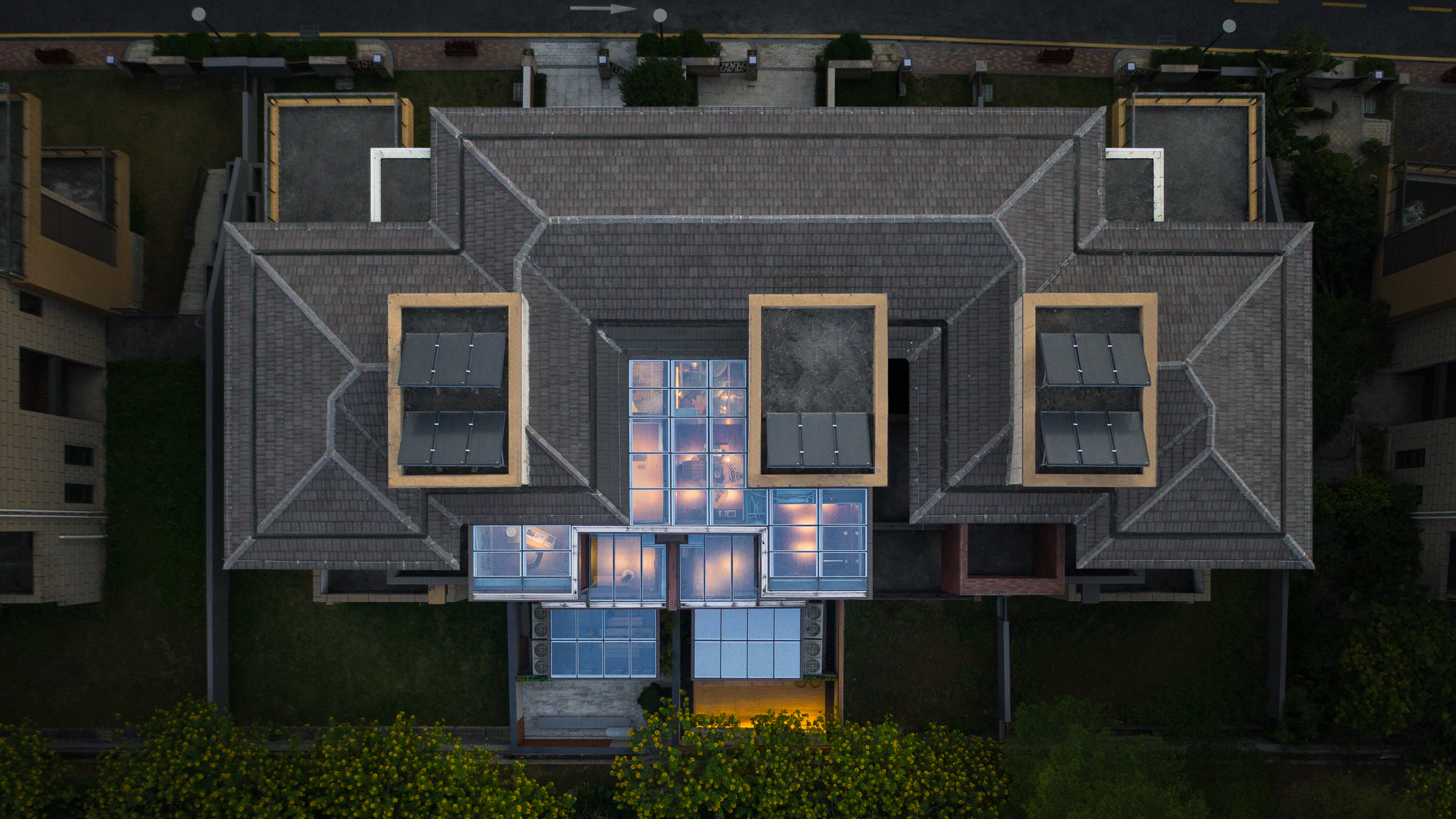 加拉·但丁别墅

说明：Gala音译为加拉 ，Dante常见为姓氏或指著名诗人但丁，这里结合语境推测音译为但丁 ，Villa是别墅的意思 丨中国广州丨C&C 壹挚设计-48