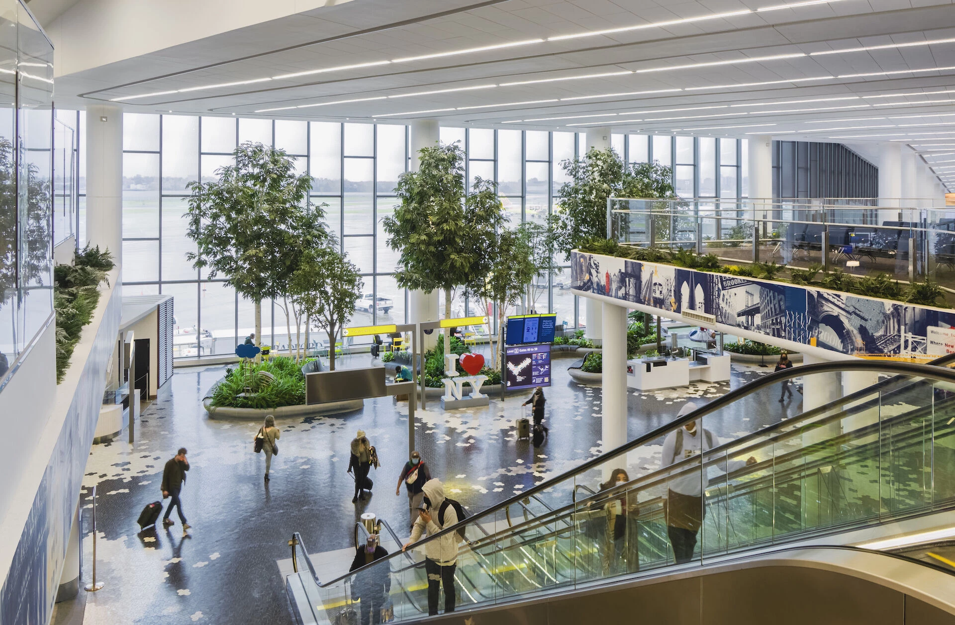 LaGuardia Airport Terminal B Concourse Parks-9