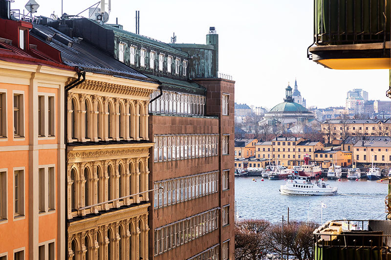 斯德哥尔摩阳光宽敞公寓,古董建筑中的温馨黄褐色空间-18