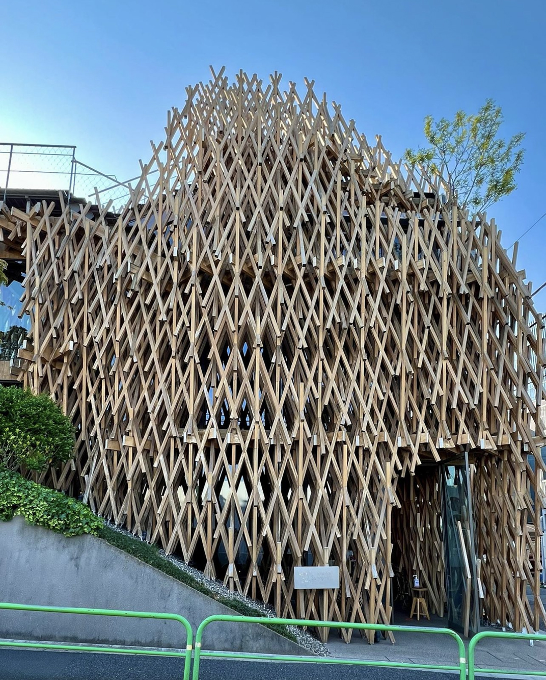 甜品店微热山丘Sunny Hills，台湾 | 隈研吾设计 - 甜品店 - 餐厅LOGO-VI空间设计-全球餐饮研究所-0