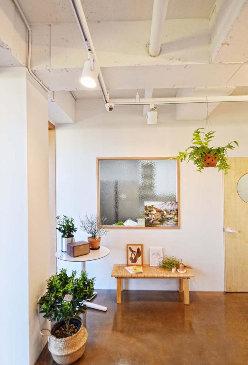 极简黑白风，打造温馨咖啡馆-13