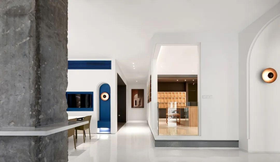 凯丽雅居 | 极简白撞色,艺术涂料与布艺软装的完美融合-8