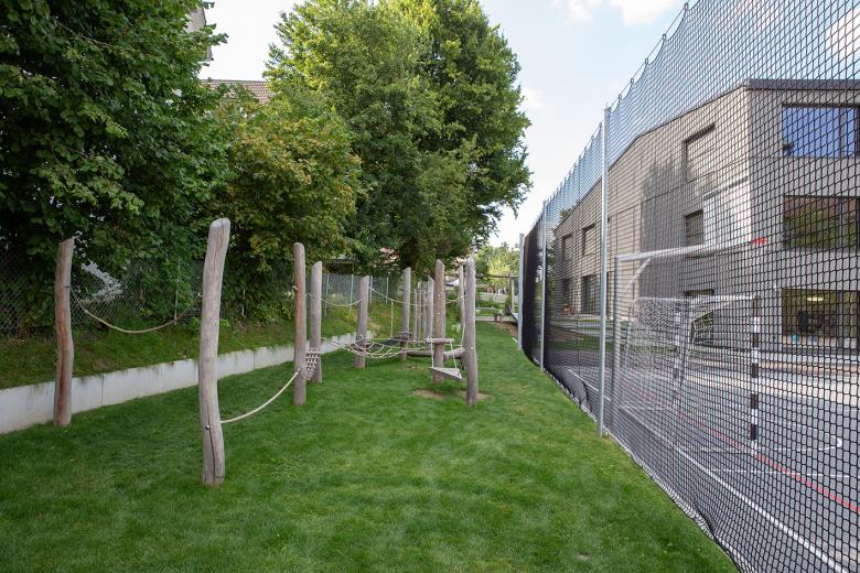 Weber + Brönnimann Landschaftsarchitekten AG丨Wabern Dorf- und Schulraumerweiterung丨瑞士-6