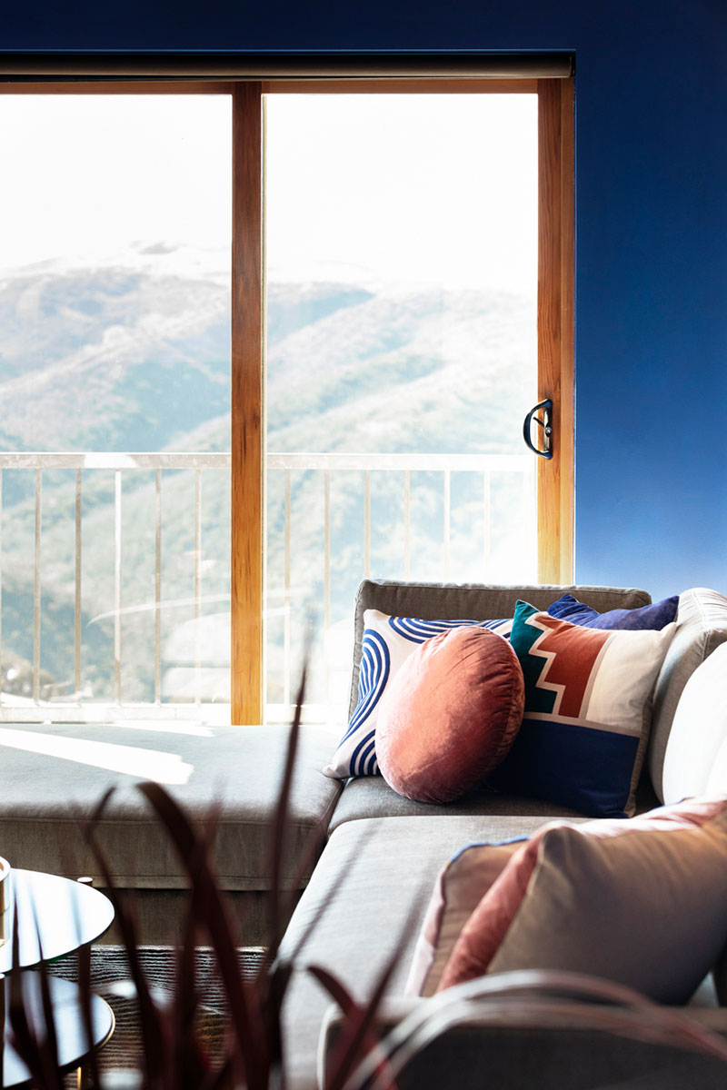 用色大胆的澳大利亚山区住宅-6