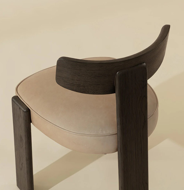 PLAZ 12

由于PLAZ并非常见英文单词，无法准确判断其含义，按照要求，此处提供原文 丨卢森堡-10