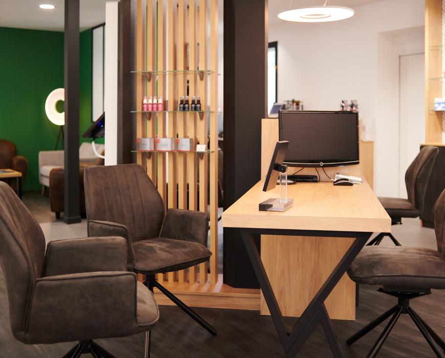 Les Binocles Bauloises眼镜店工业风改造丨JBCC-29