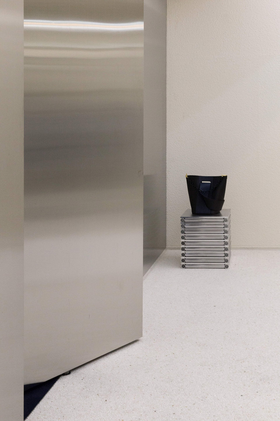 Andersson Bell旗舰店,首尔 / Creative Studio Unravel-61